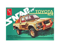AMT 1/25 1980 Toyota Hilux SR5 Pickup 2T Model Kit