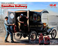 ICM 1/24 Model T 1912 Delivery W/Gas Loaders