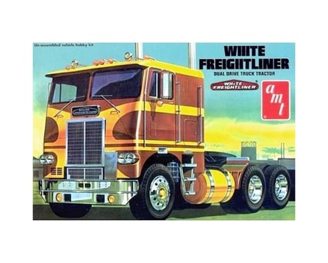 AMT 1/25 White Freightliner Dual Drive Tractor Model Kit