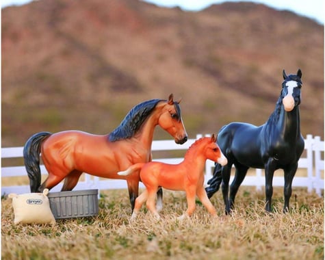 Breyer Horses SPANISH MUSTANG FAMILY