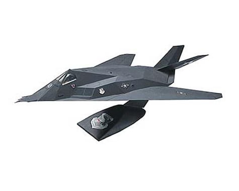Revell Germany 1/72 F-117A Stealth (Snap)