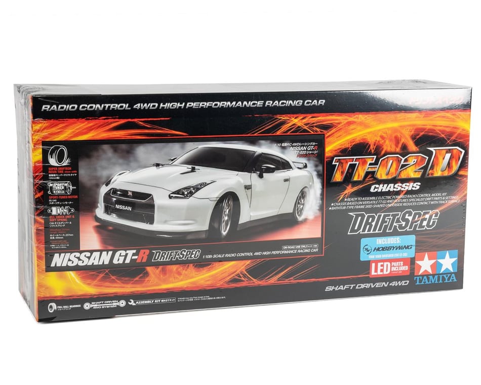 Video: Tamiya Nissan GT-R Model Kit Build Part 1 - The Body