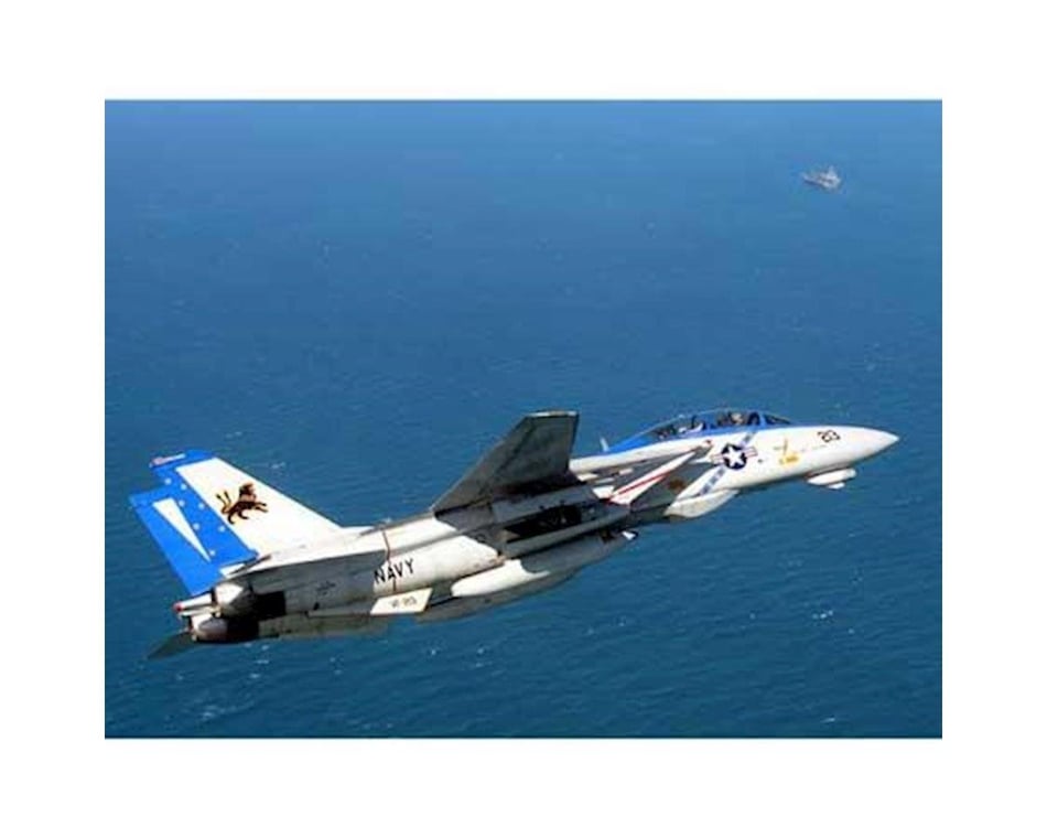 Tamiya Grumman F-14D Tomcat - 1:48 Scale % - Detail and Scale tail & Scale