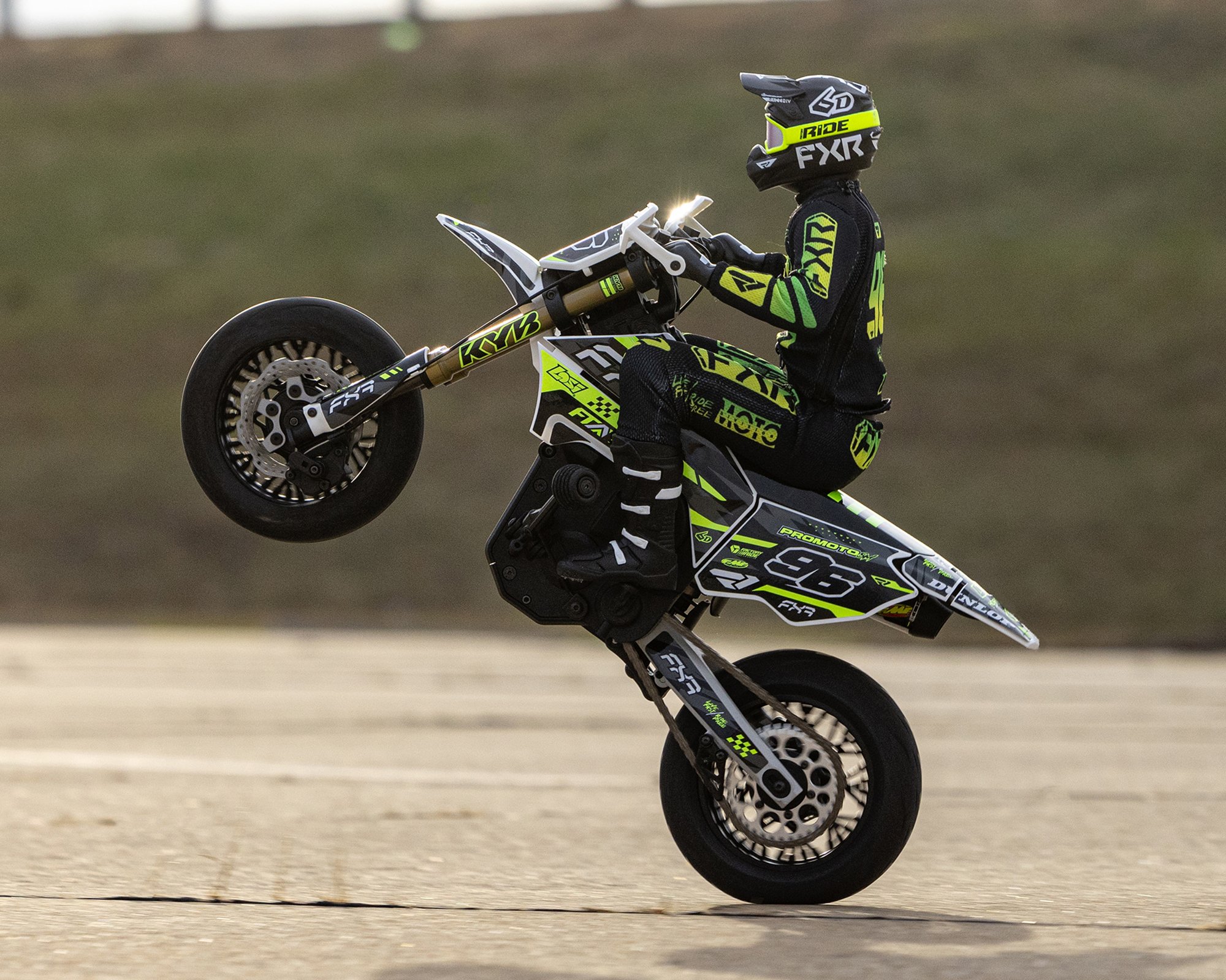 Team Losi Promoto-SM Wheelie Photo