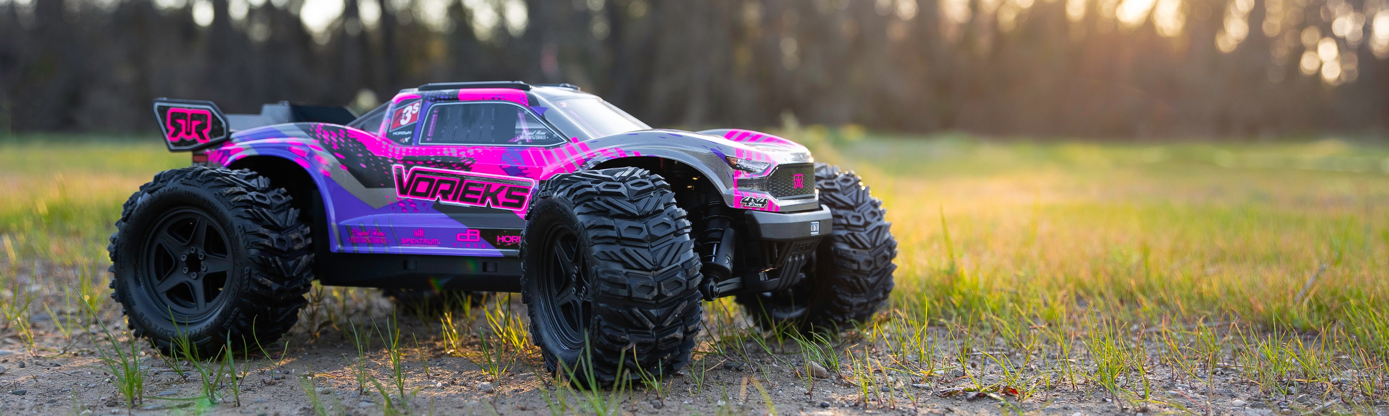 Upgrade RC Dirt Claw 2.8in Banner Photo