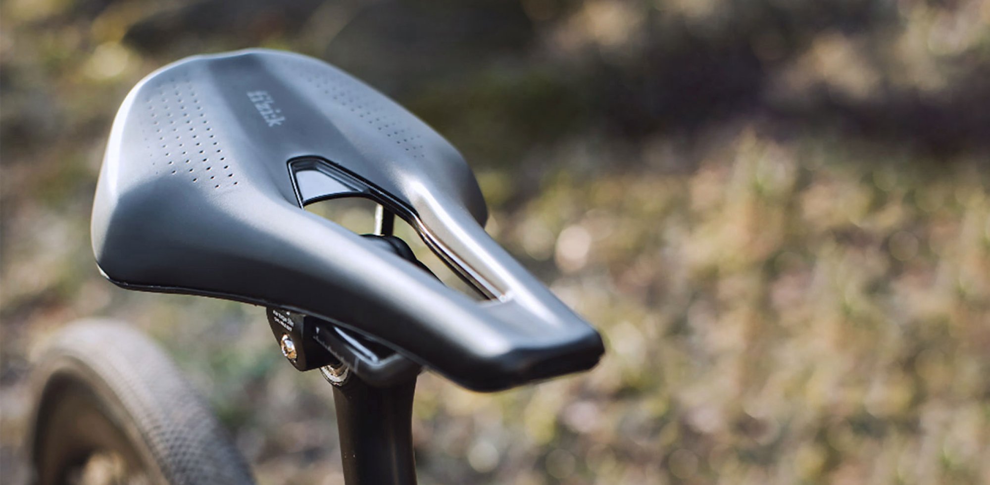 Fizik Saddle Hero image