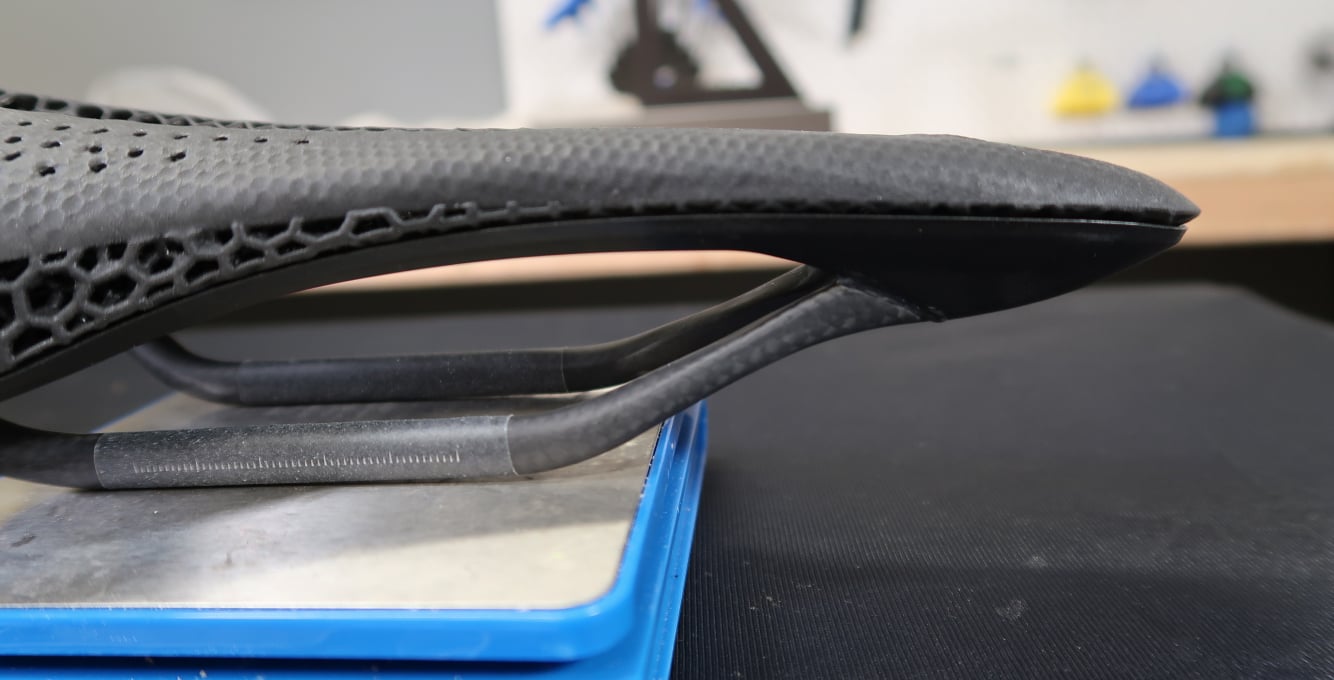 bike saddle with carbon fiber rails