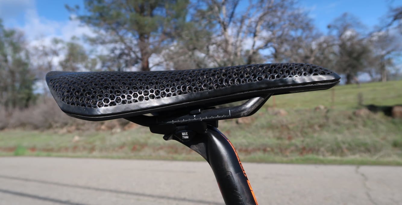 saddle with carbon fiber rails
