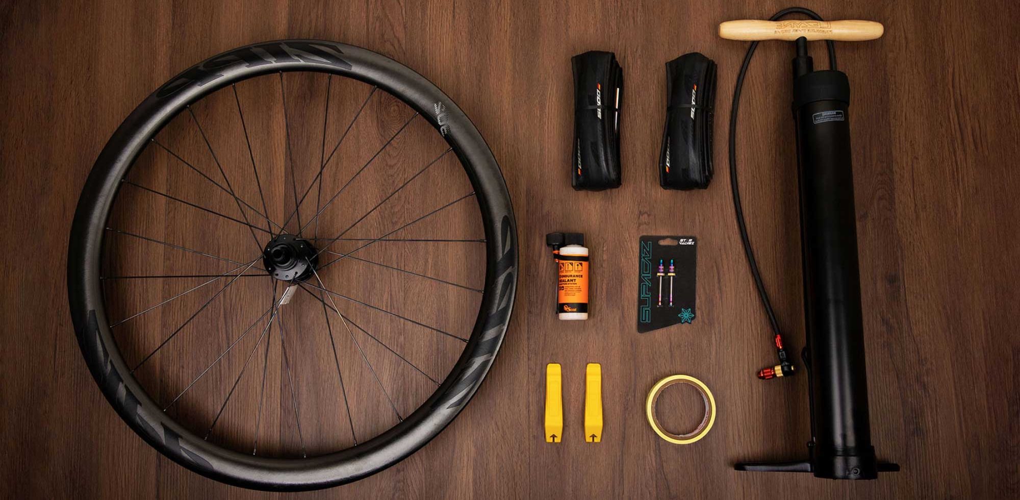 gear for setting up tubeless tires