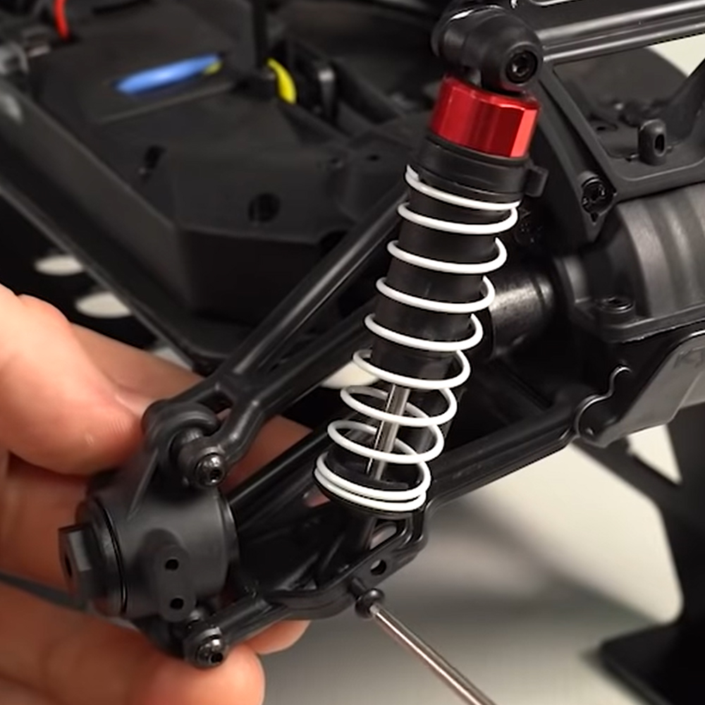 Visually Inspect Shocks for RC Suspension Binding