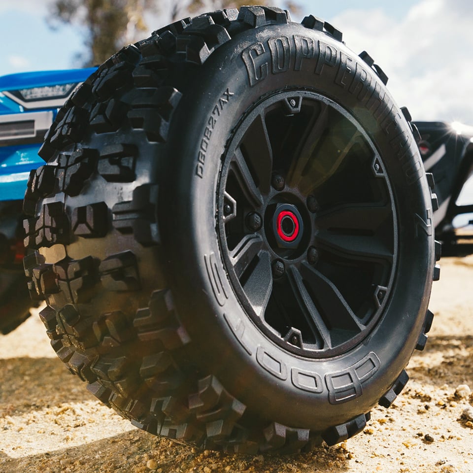 Choosing the right off-road RC truck or buggy tires and Wheels