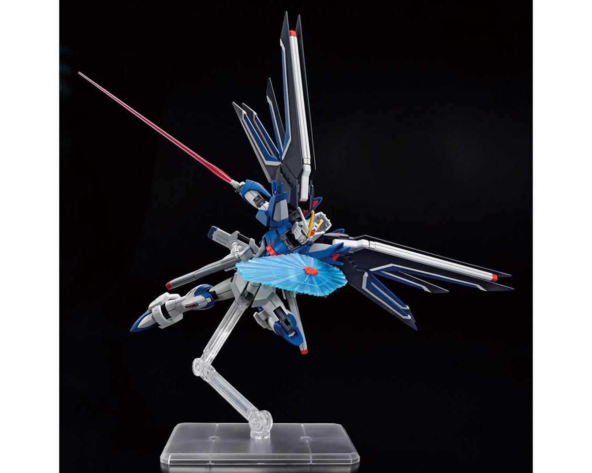 Bandai HGCE 1/144 #243 Rising Freedom Gundam 