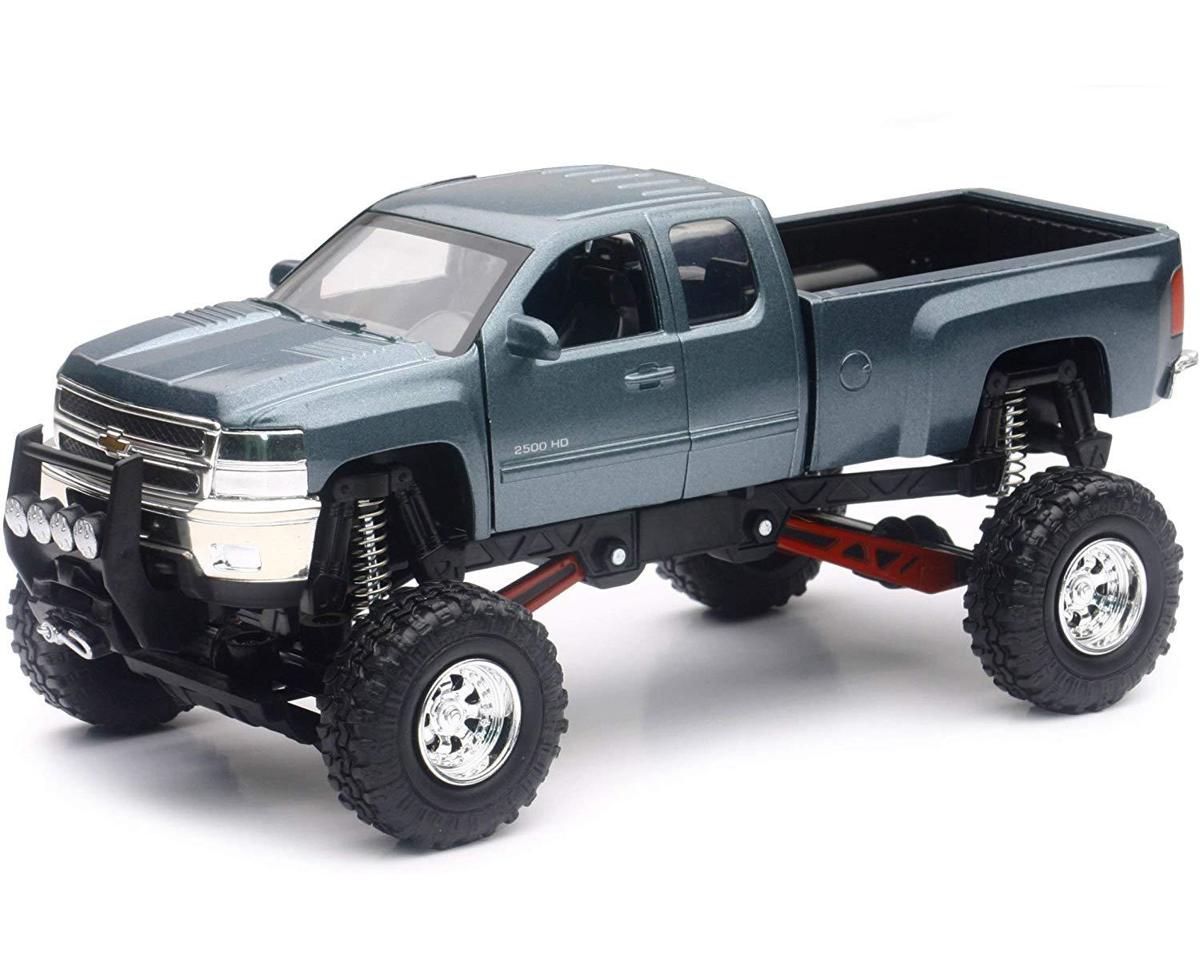 New Ray Toys 1:43 Chevy Pick Up With Farm Trailer