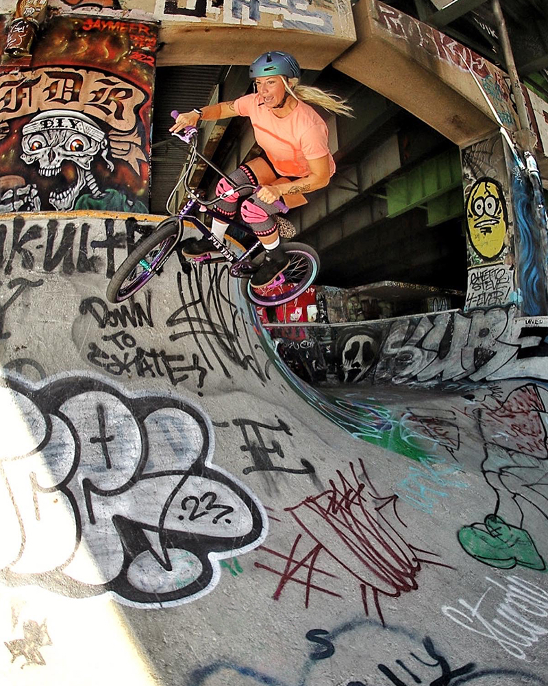 Dans Comp syndicate Joce hitting a hip in a concrete bowl.