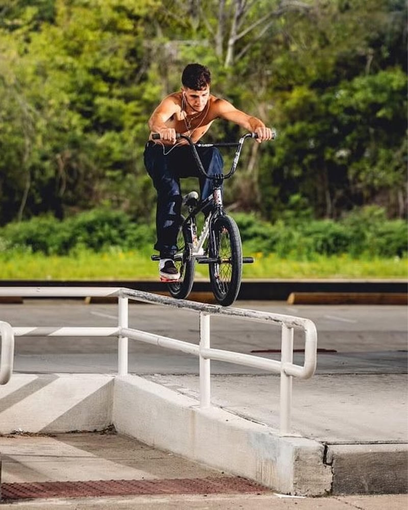 Dans Comp syndicate Nate Tellow riding a thin line with a sick rail ride.