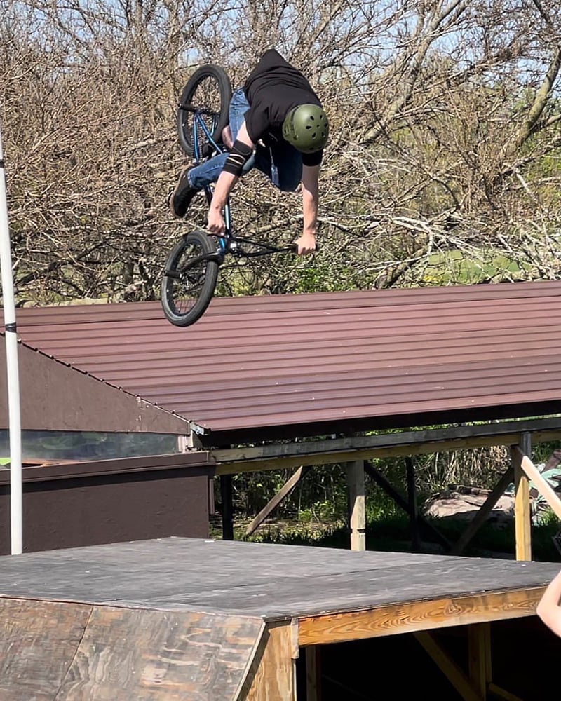 Dans Comp syndicate Tyler Frenzel with a very steezy dipped 360.