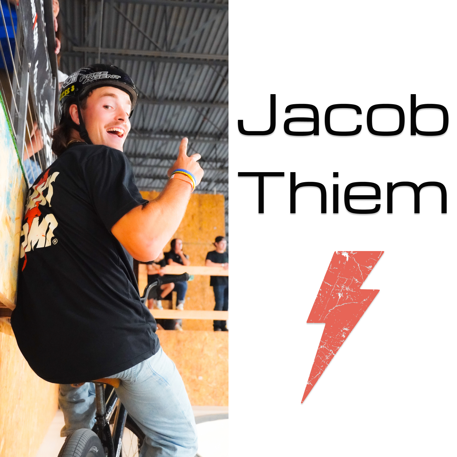 Jacob Thiem posing for a photo.