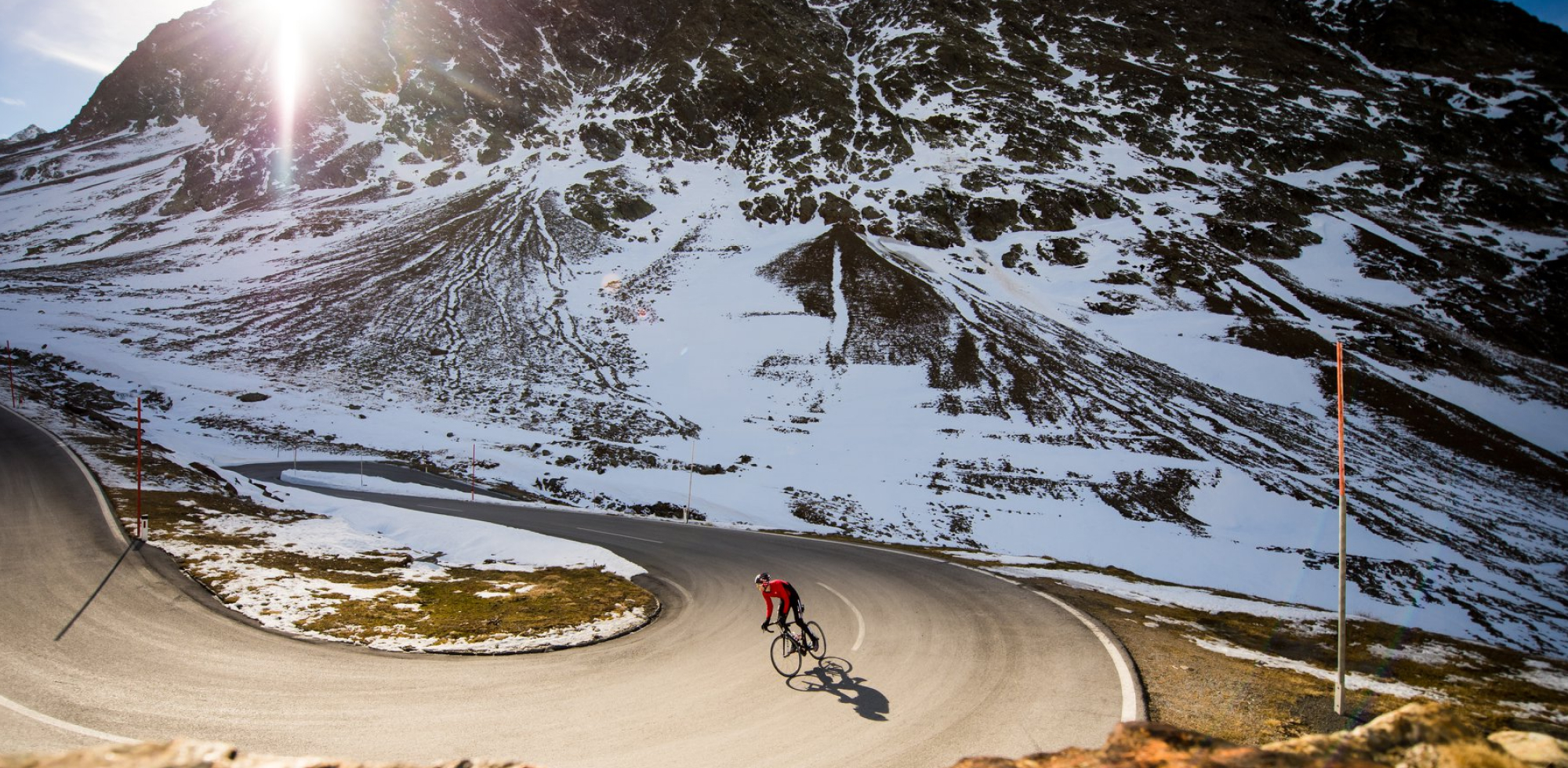 Castelli - Man cycling in cold weather